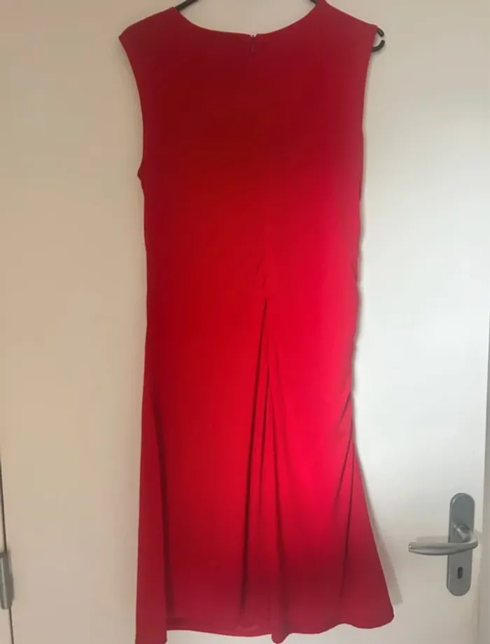 Robe rouge taille 40 neuve - photo numéro 3