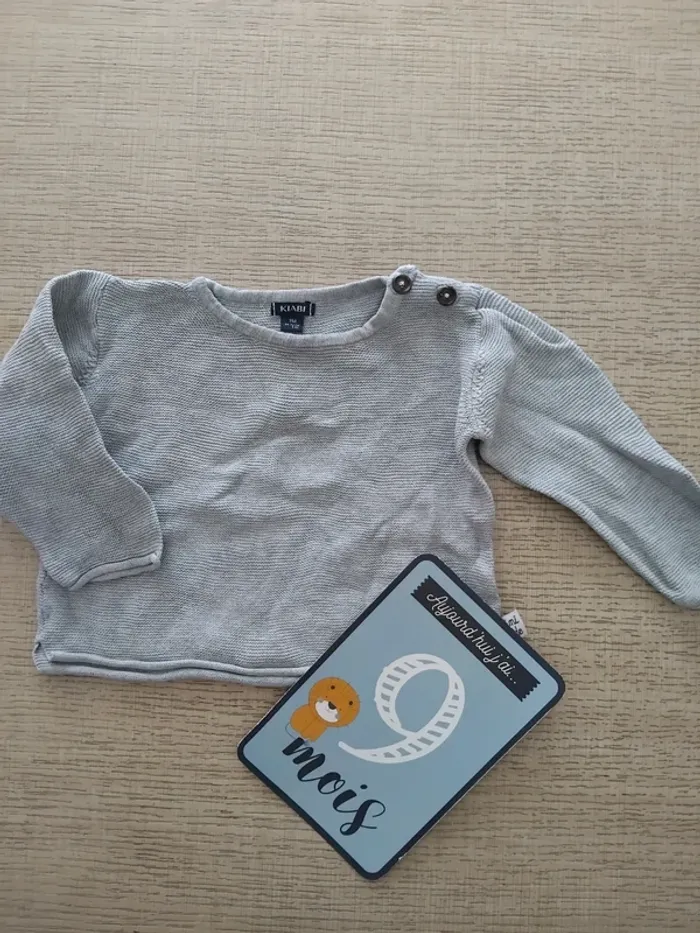 Pull 9 mois / 69-72 cm