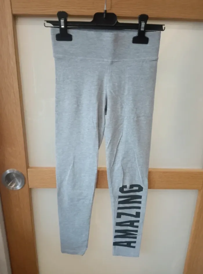 Pantalon legging neuf - Sport - Fille 10 ans