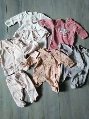 Lot pyjamas 1 mois