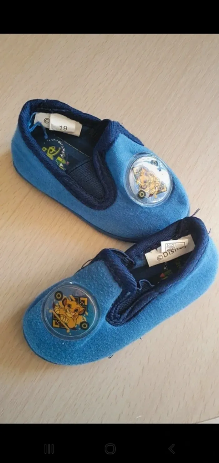 Chausson roi lion