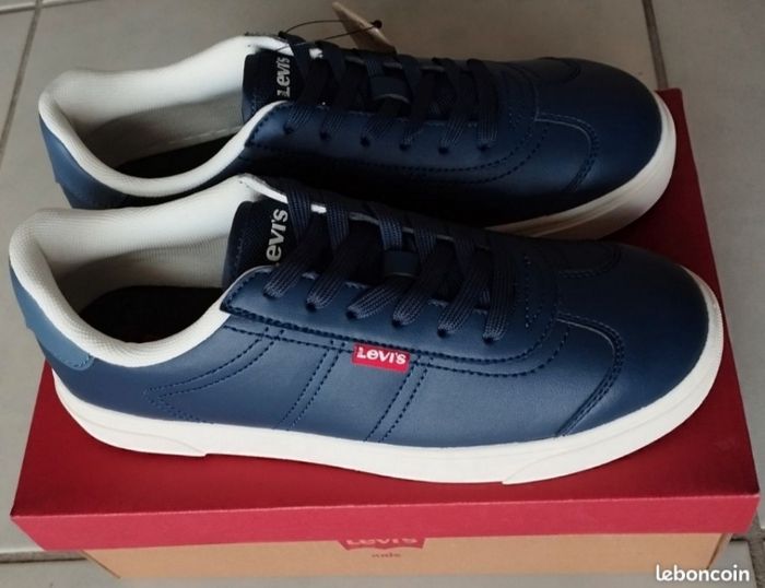 Baskets Levi's neuves pour homme, jamais portées, pointure 38