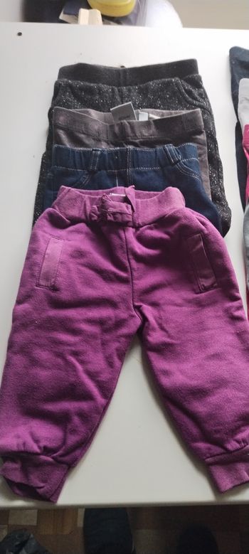 Lot 14 pantalons 9 mois