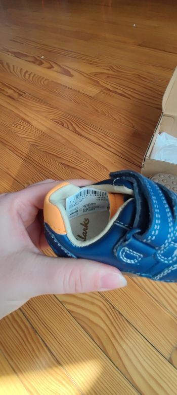 Chaussures bébé clarks taille 18