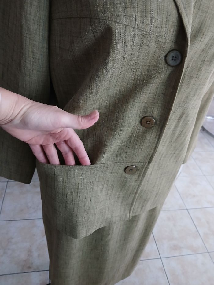 Ensemble blazer et jupe T44. - photo numéro 2