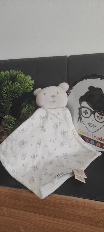 Doudou plat ours Cocoon blanc La Redoute création gris lapin vert cochon