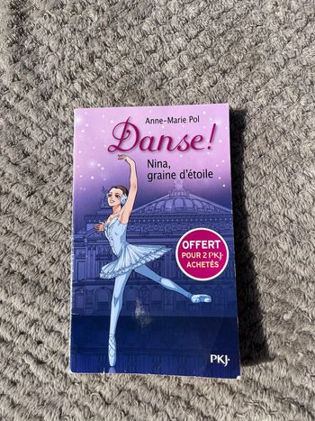 Livre Danse! Nina, graine d’étoile