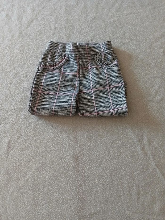 Pantalon 6 mois - photo numéro 2