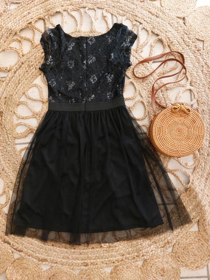 Robe de soirée noire avec jupon. - photo numéro 4