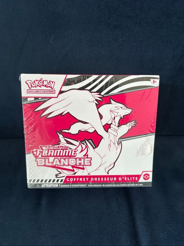 Pokémon ETB EV10.5 Flamme Blanche
