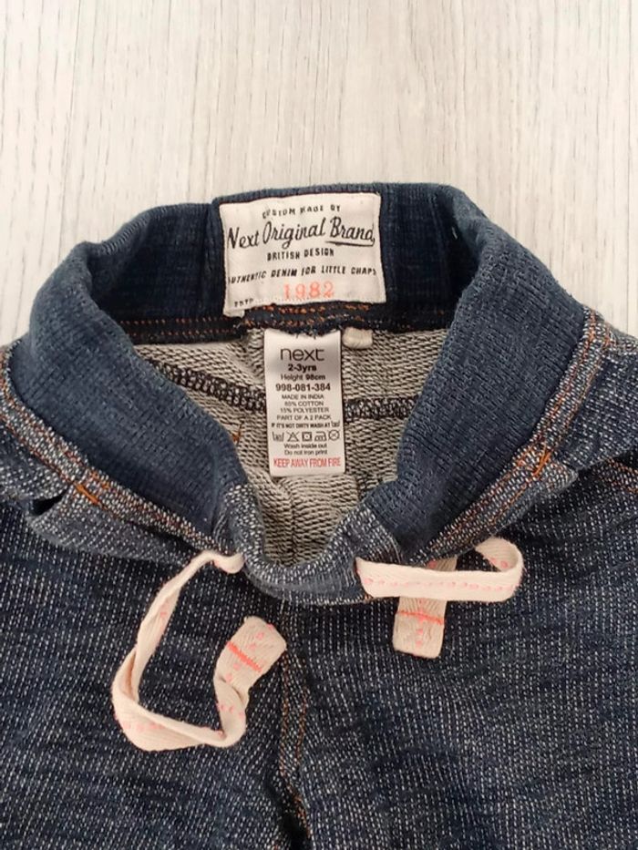 Short taille 2/3 ans marque next - photo numéro 2