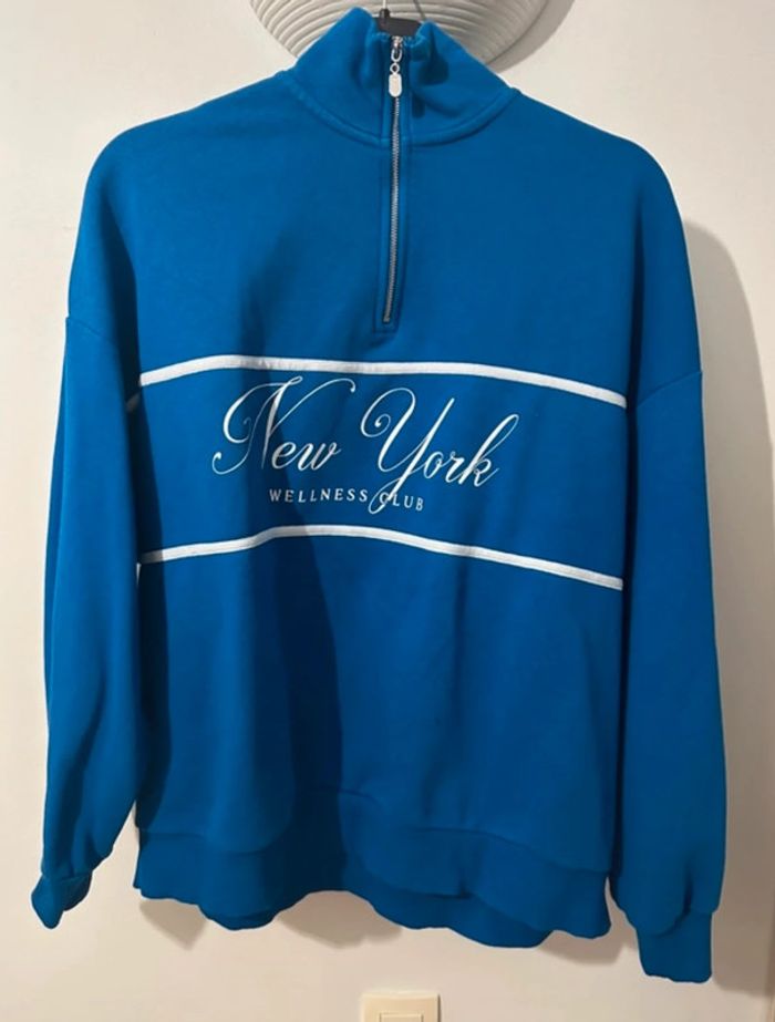 Sweat bleu