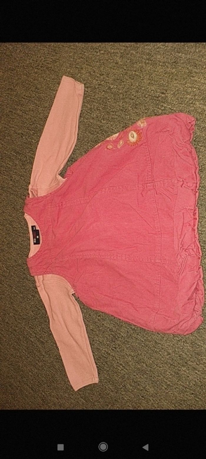 Robe et tee shirt