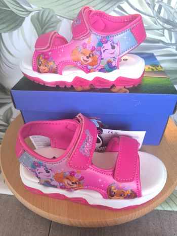 Sandales lumineuse Paw patrol taille 25