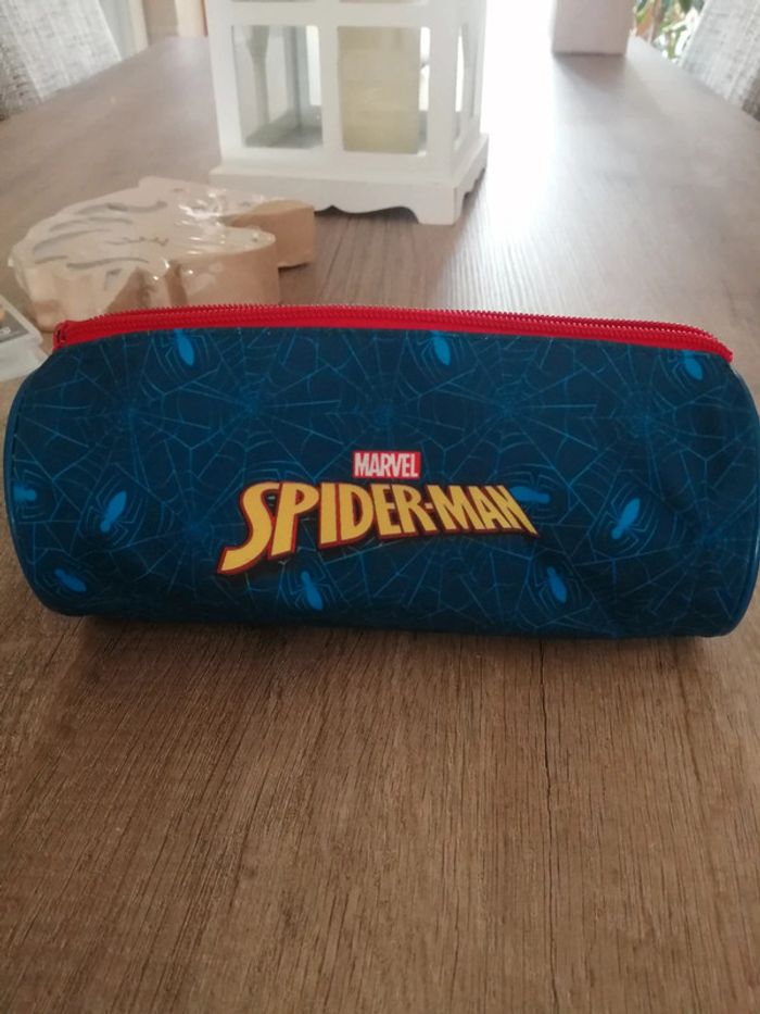 Trousse spiderman - photo numéro 3