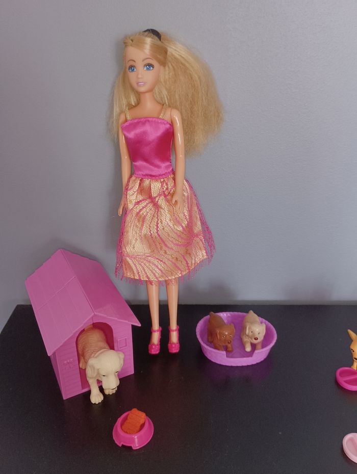 Poupée type Barbie - photo numéro 2