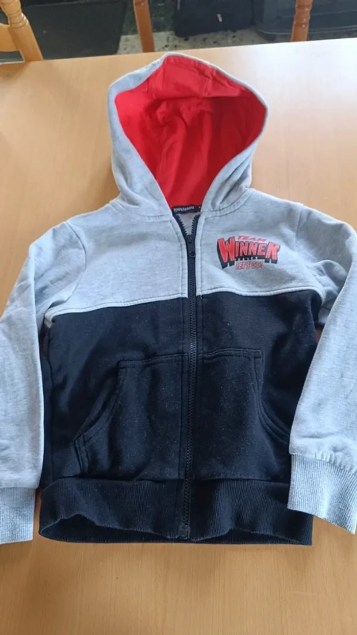 Veste à capuche molleton