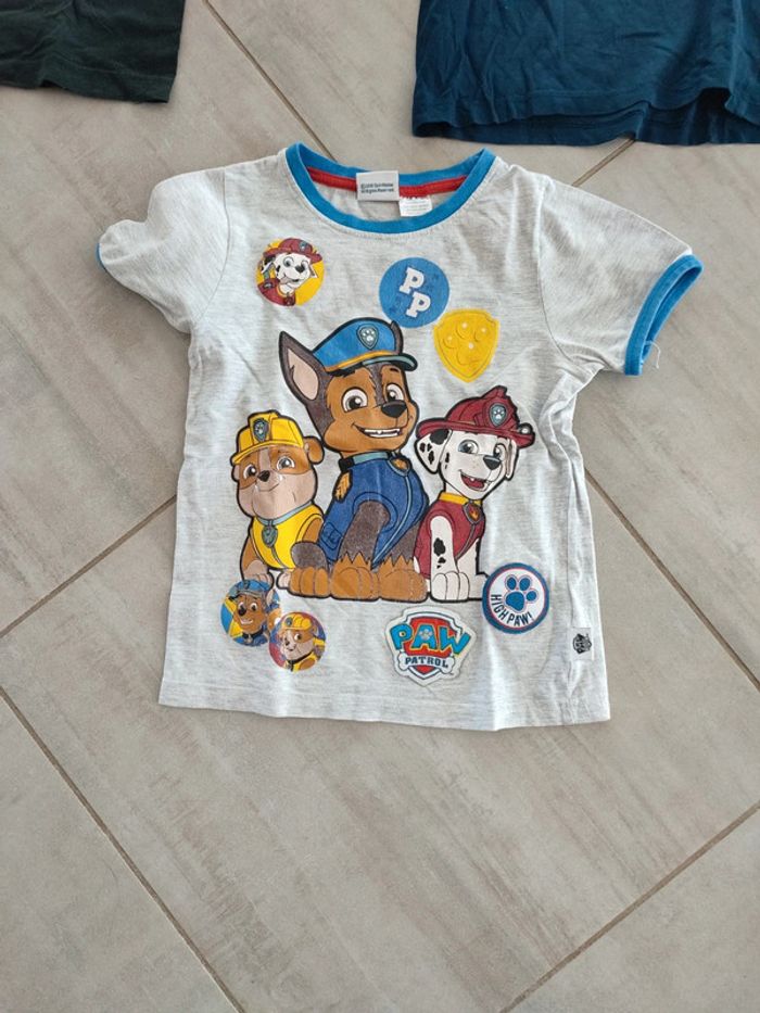 Lot de 10 Tshirt garçon été 5-6 ans - photo numéro 2