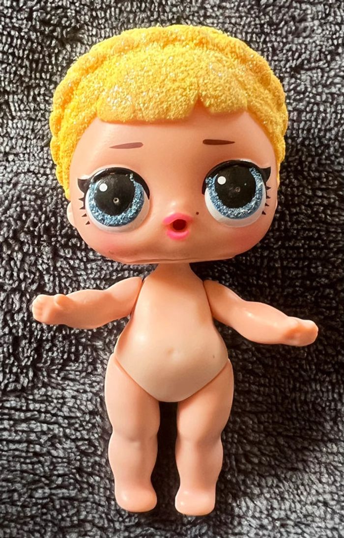 Petite poupée Lol surprise et accessoires comme sur la photos ( 4 ) - photo numéro 3