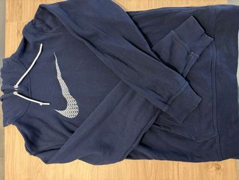 Sweat à capuche Nike – Taille S