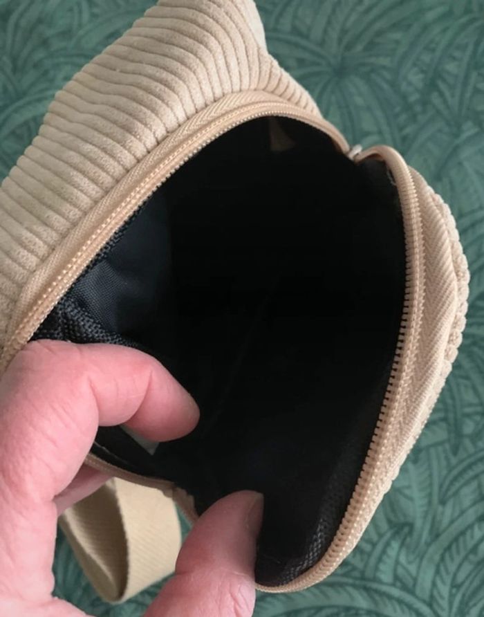 Petit sac beige à bandoulière réglable en velours côtelé - photo numéro 4