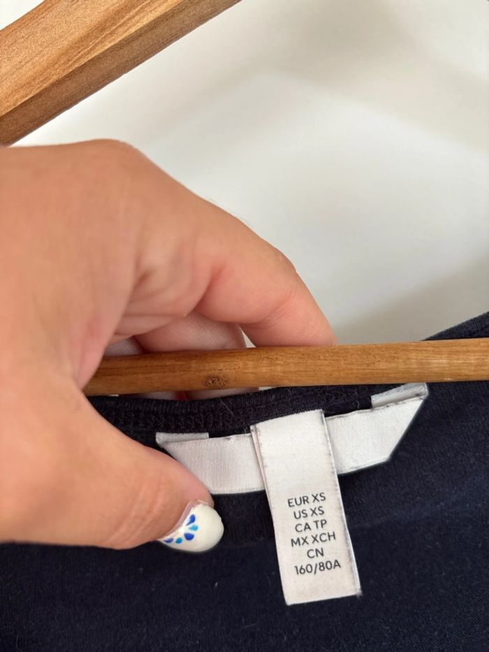 Sous pull t-shirt manches longues bleu marine H&M taille XS - photo numéro 2