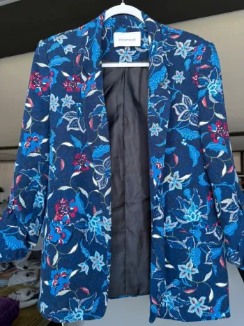 Veste imprimé bleu promod