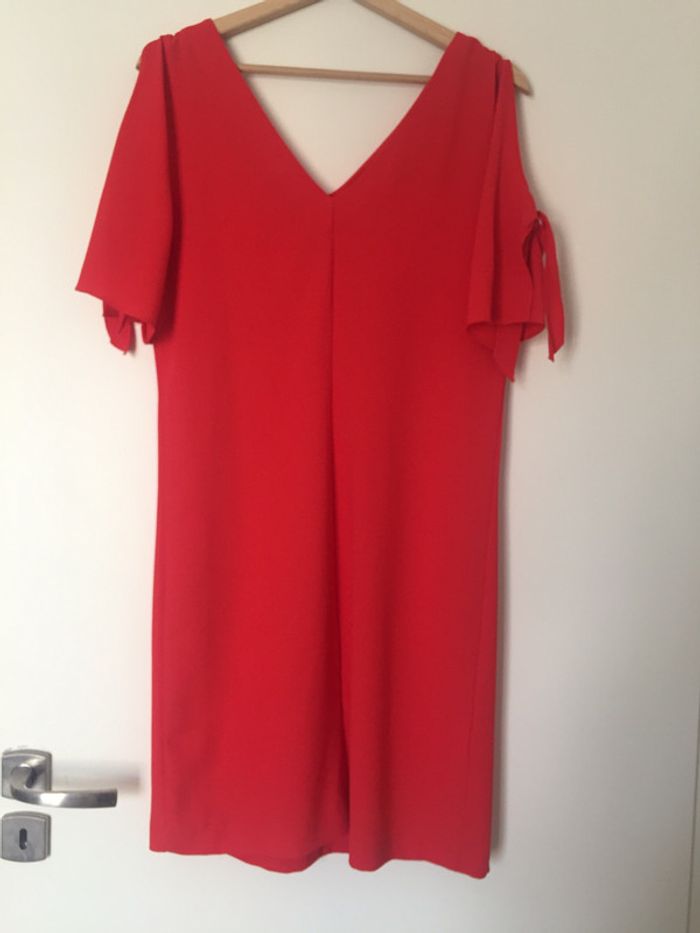 Robe épaules dénudées - photo numéro 2