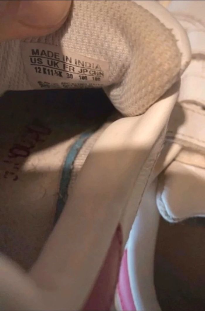 Basket adidas blanc et Bordeaux enfant 30 - photo numéro 3