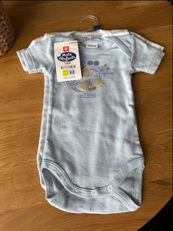 Lot de 2 bodies manches courtes garçon 3 mois