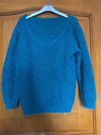 Pull bleu