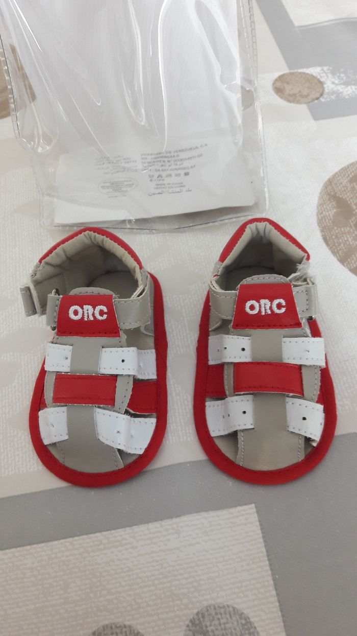 Chaussure bébé - photo numéro 3