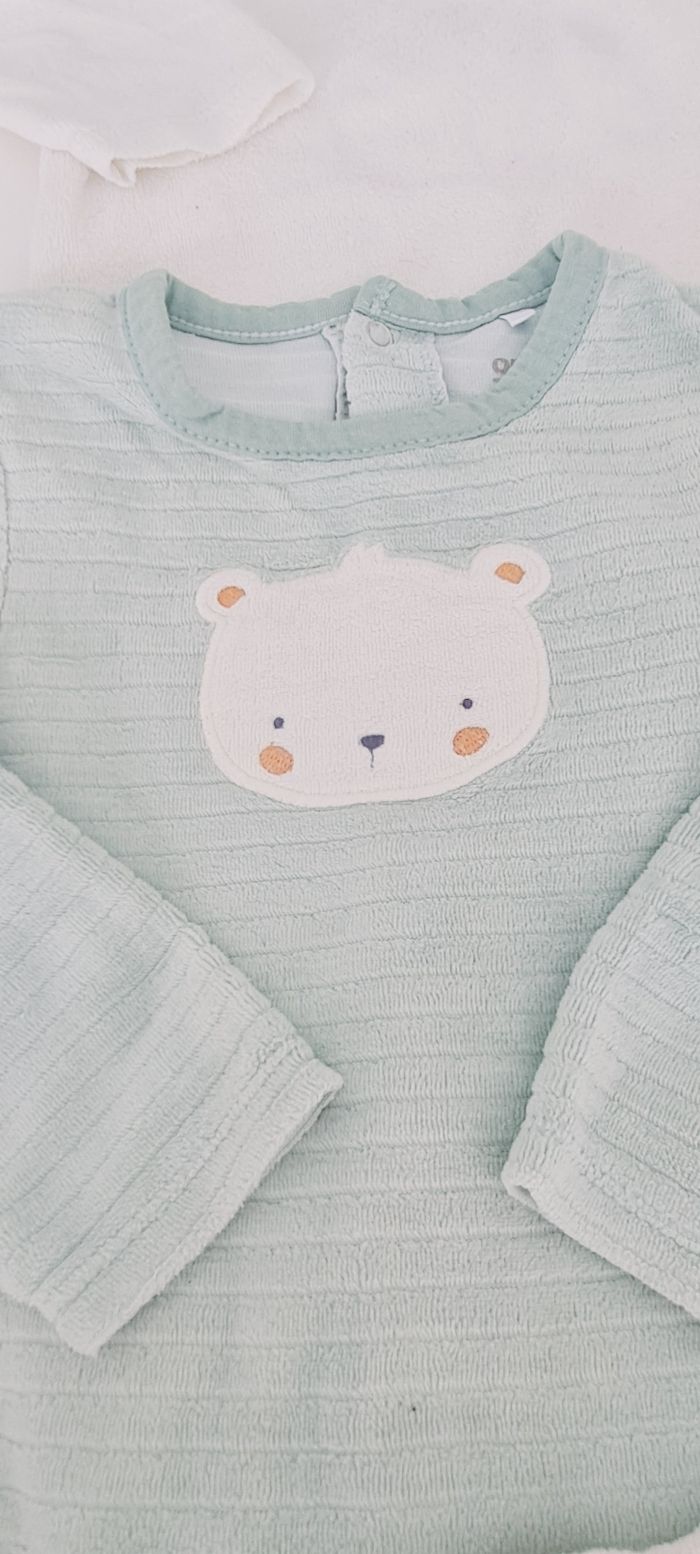 Lot 5 pyjamas velours 6mois - photo numéro 3