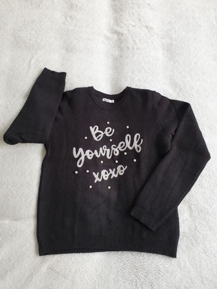 Pull 12-14 ans. Noir. Fille.