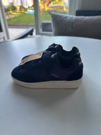 Baskets Hummel violet et noir – Taille 33 – Neuves étiquette