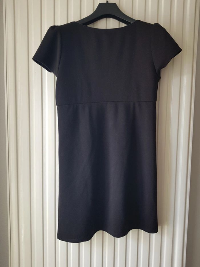 Robe noire - photo numéro 2