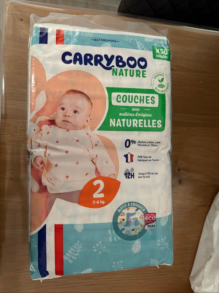 9 paquets couches carryboo taille 2