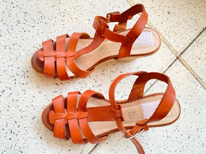 Escarpins camel à talons compensés - photo numéro 2