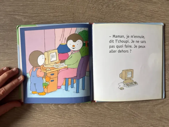 T'choupi aime bien la pluie - photo numéro 3