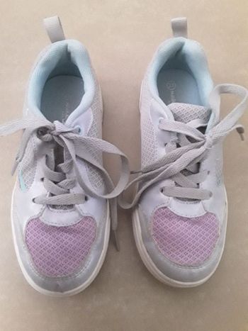 Baskets pastel et gris lumineuses fille 31 TBE