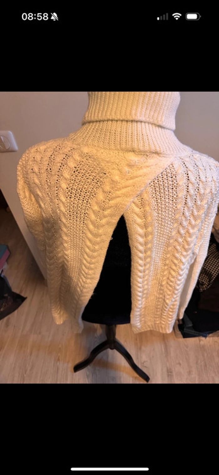 Pull col roulé ouvert ds le dos - photo numéro 6