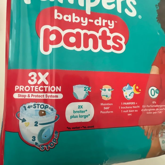Pampers Baby-Dry PantsT. 6 - photo numéro 2