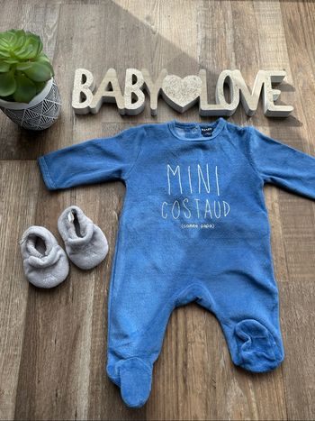 - Pyjama  Kiabi 1 - 1 mois - Très bon état  (Je l’ai en plusieurs exemplaire)