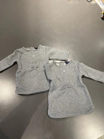 lot de 2 robes kiabi grises en taille 1 mois