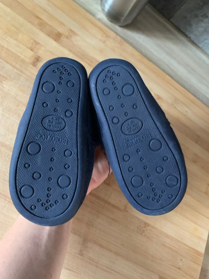 Chaussons Isotoner 24 - photo numéro 3