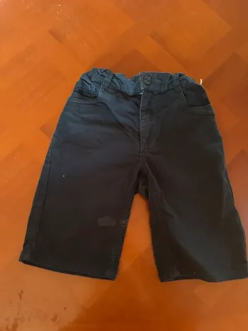 Short Kiabi taille 8 ans
