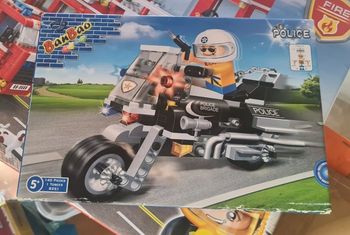Lego banbao moto de police