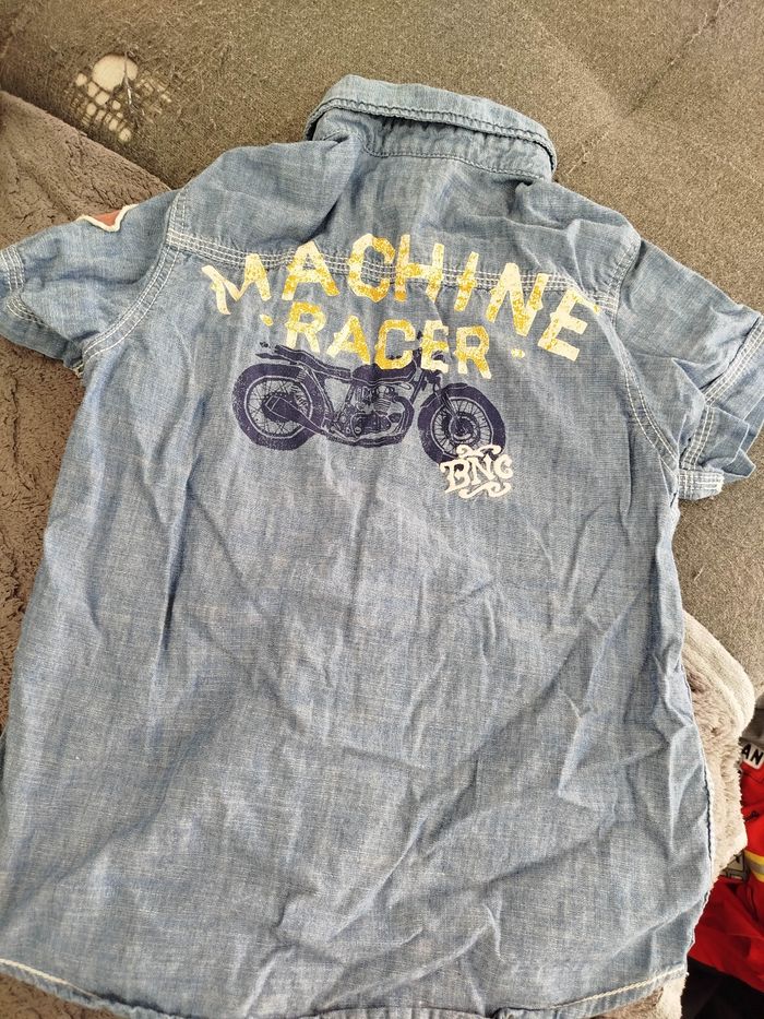 Chemise bleue h&M. Taille  4/5 ans. Très bon état - photo numéro 3