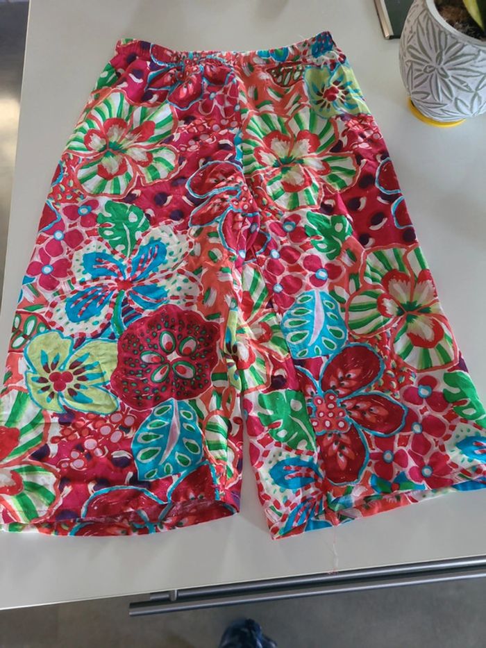 Pantacourt fluide, taille 8 ans, coloré