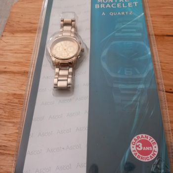 Montre bracelet à quartz